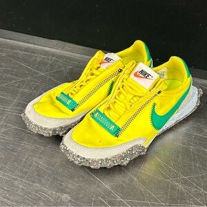 Nike Waffle Racer Size 5 Woman